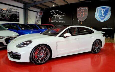 PORSCHE PANAMERA TURBO